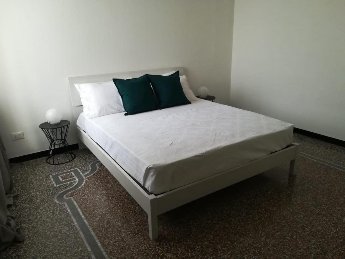 דירות נולי La Casa Di Via Defferrari מראה חיצוני תמונה